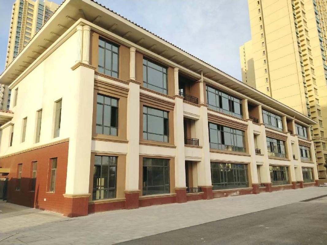 伊犁拓康房地产开发有限公司位于伊宁市南环路777号恒大绿洲幼儿园约2641.53㎡对外招租，租期五年