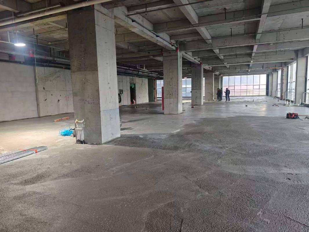 伊犁新丝路之光旅投发展有限公司位于伊宁市融和大厦商业一楼110号、111号、112号及二楼商铺（合计面积约：3449.05㎡）对外招租，租期八年