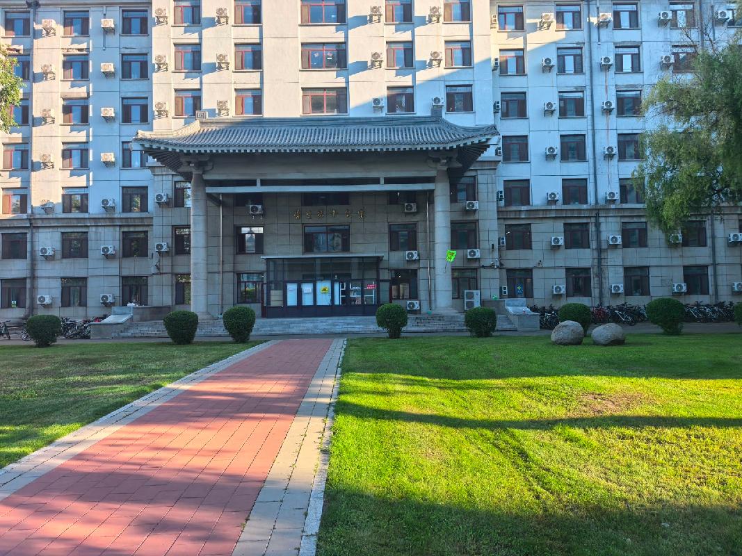 哈尔滨工程大学校内共4处日用百货服务点位整体招租交易公告(国资监测编号GR2026HL2004708)