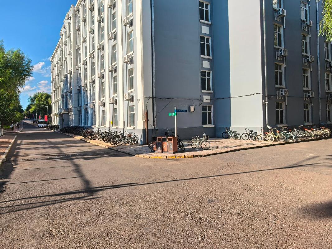 哈尔滨工程大学校内共4处日用百货服务点位整体招租交易公告(国资监测编号GR2026HL2004708)