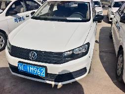 平凉市百富诚技培学校甘L5E203等2台车辆转让公告