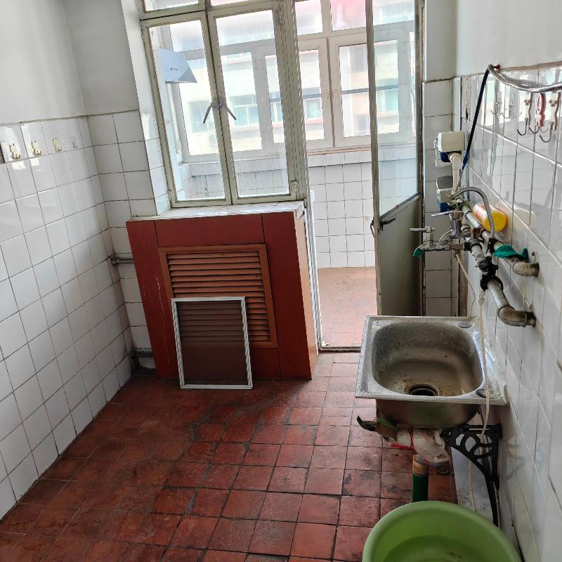 新疆吐哈石油勘探开发有限公司转让位于高新区（新市区）江苏东路369号1栋1单元202室住宅房地产(国资监测编号GR2026XJ1001582)