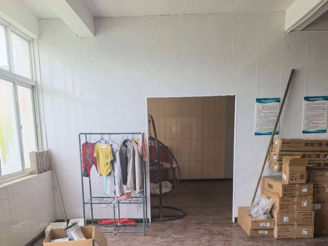 芜湖市鸠江区二坝镇龙泉小区东38号至东41号第二层房产出租公告(国资监测编号GR2026AH2001943)