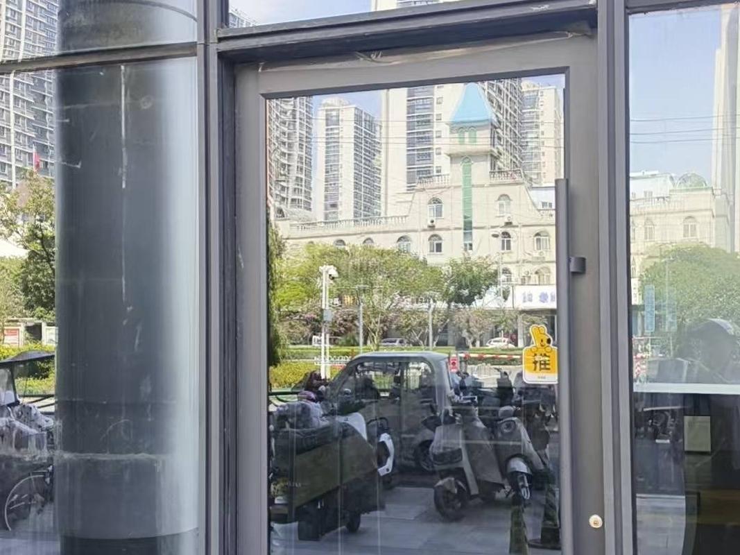 江苏徐州新沂市新华路体育中心西门1-2号房产招租项目公告(国资监测编号GR2026JS4003076)