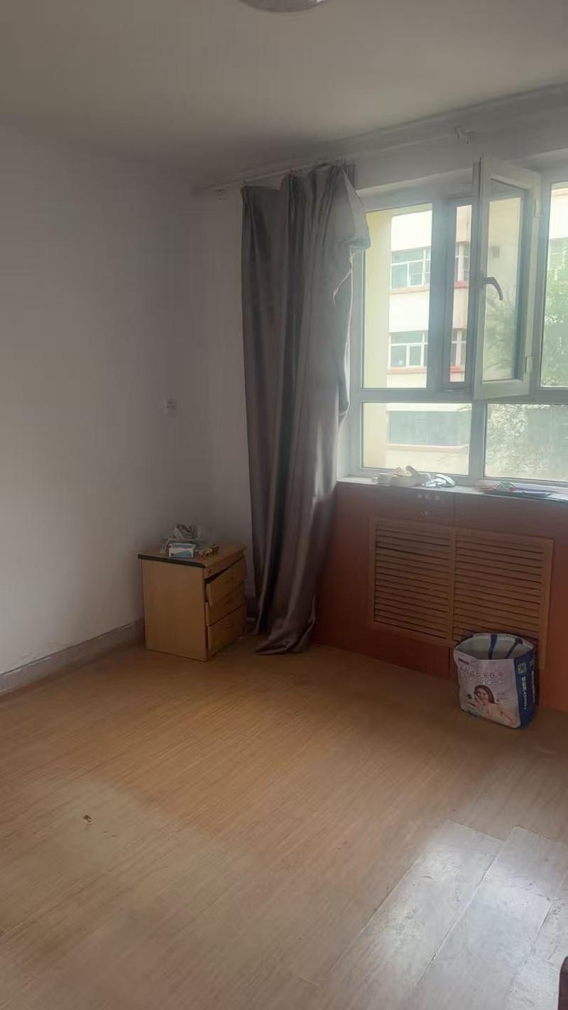 新疆吐哈石油勘探开发有限公司转让位于高新区（新市区）江苏东路369号2栋1单元302住宅房地产(国资监测编号GR2026XJ1001609)