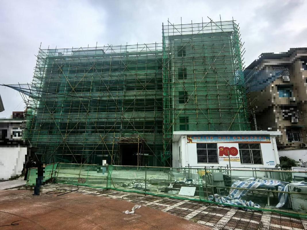 [池州市]石台县仁里镇秋浦西路10号原七里小学房产整体出租公告