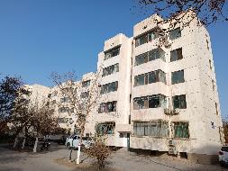 新疆吐哈石油勘探开发有限公司转让位于七区新城东路南侧吐哈井下技术作业公司2号住宅楼4单元402室住宅房地产(国资监测编号GR2026XJ1001571)