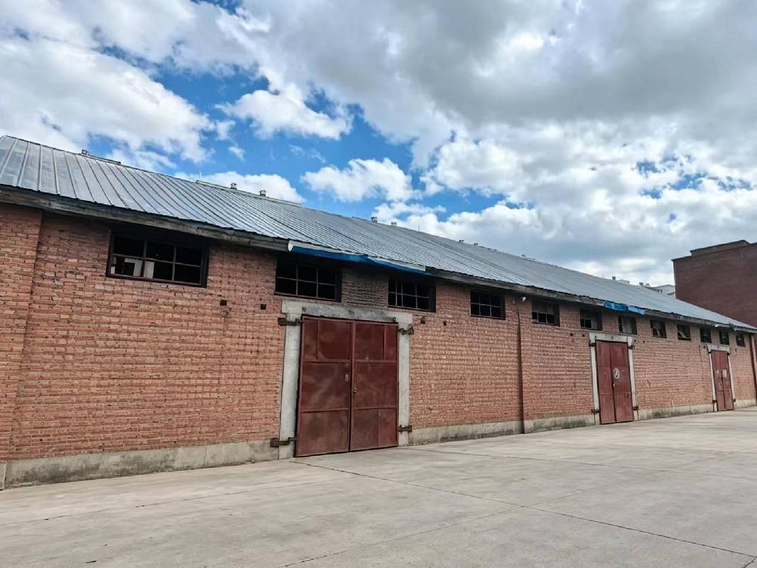呼伦贝尔市海拉尔区第一粮库有限责任公司院内砖混3号库房出租（租金底价90000.00元/年、租期3年）(国资监测编号GR2026NM1003422)
