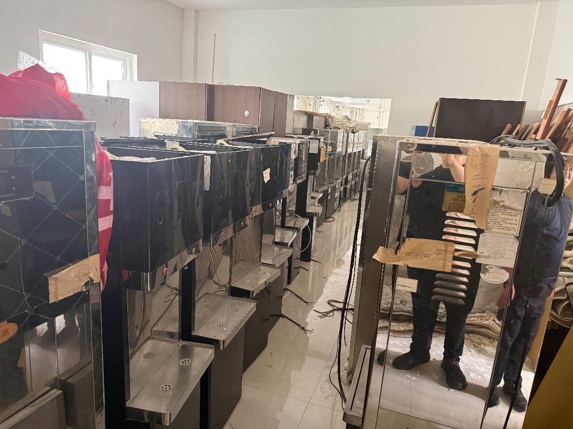 位于枚皋东路一号的一批院校报废机电设备家具等物资转让公告（明细详见公告附件）