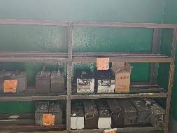 约100桶废机油（200升标准铁桶，满桶且含桶一并出售）、约5吨废电瓶打包转让（内蒙古白音华海州露天煤矿有限公司）(国资监测编号GR2026NM1003546)