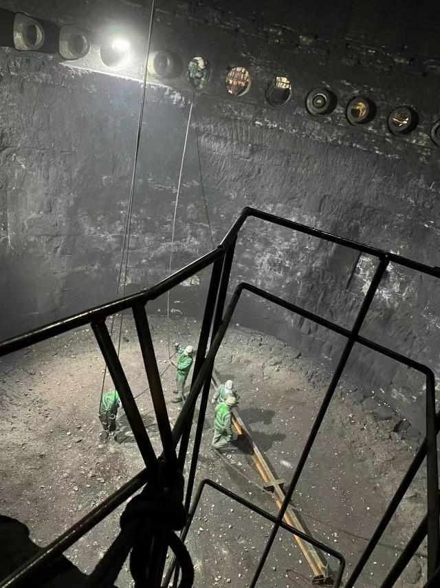 约2100吨废旧耐火材料（废旧碳砖、废旧陶瓷垫、废旧风口组合砖、废旧高铝砖）转让（包钢钢联股份有限公司）（挂牌底价535元/吨）(国资监测编号GR2026NM1003530)
