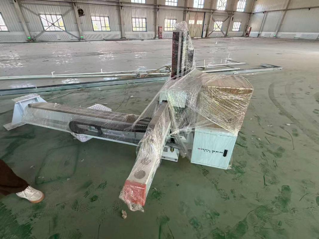 伊犁农业投资集团有限公司所属塑料品制造设备（含配件）对外转让