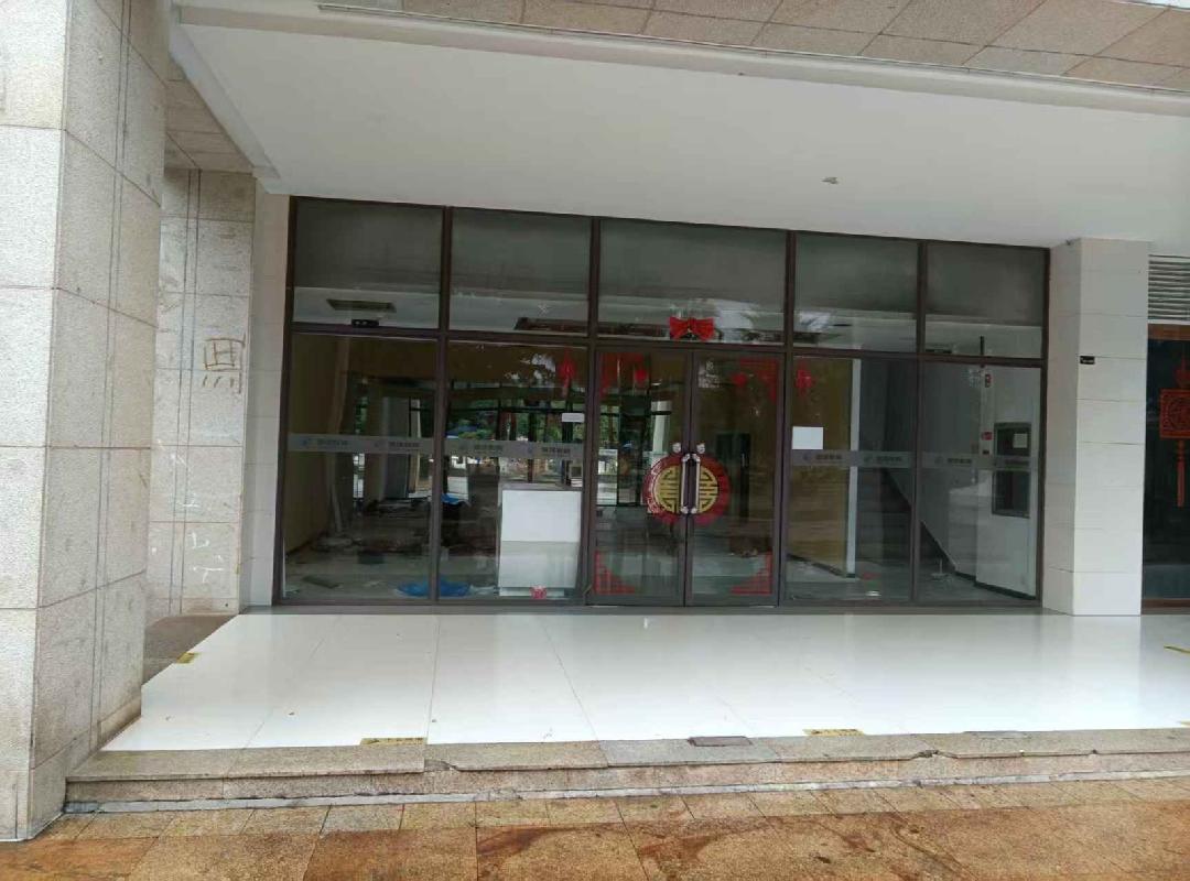 昆明市西山区凤凰御景B区商铺租赁