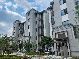 位于姑苏区虎北路两侧彤云嘉卉花园南、北区67套房产公开转让