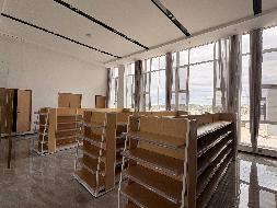 乌拉特中旗甘其毛都口岸互贸区办公楼一楼东侧北端1号店面公开招租(年租金底价19131.00（含税），租期3年)(国资监测编号GR2026NM1003634)