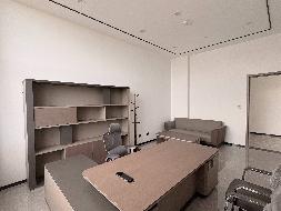 乌拉特中旗甘其毛都口岸互贸区办公楼二楼东侧南端5号办公室公开招租(年租金底价4532.00（含税），租期3年)(国资监测编号GR2026NM1003642)