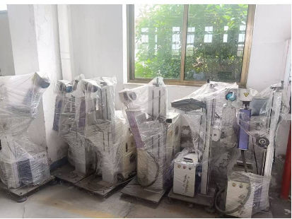 激光喷码机、不锈钢桌子、自制管材搬运车、电子秤转让公告