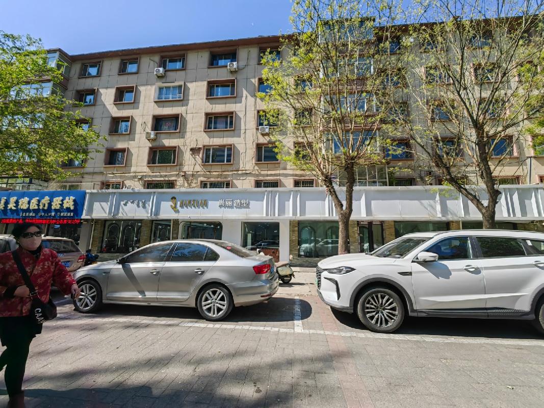 呼市新城区新城南街1号院106号房产出租（年租金底价120000元，含税）(国资监测编号GR2026NM1003599)