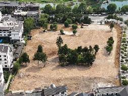 张家界市武陵源区军地坪街道桂花路与武陵路交汇处17,492.28m2商服用地出租项目(国资监测编号GR2026HN1002817)