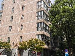 长沙市芙蓉区亚大路99号专家公寓102、103号等6套房屋及两间车库（合计建筑面积约641.2㎡）招租(国资监测编号GR2026HN1002805)
