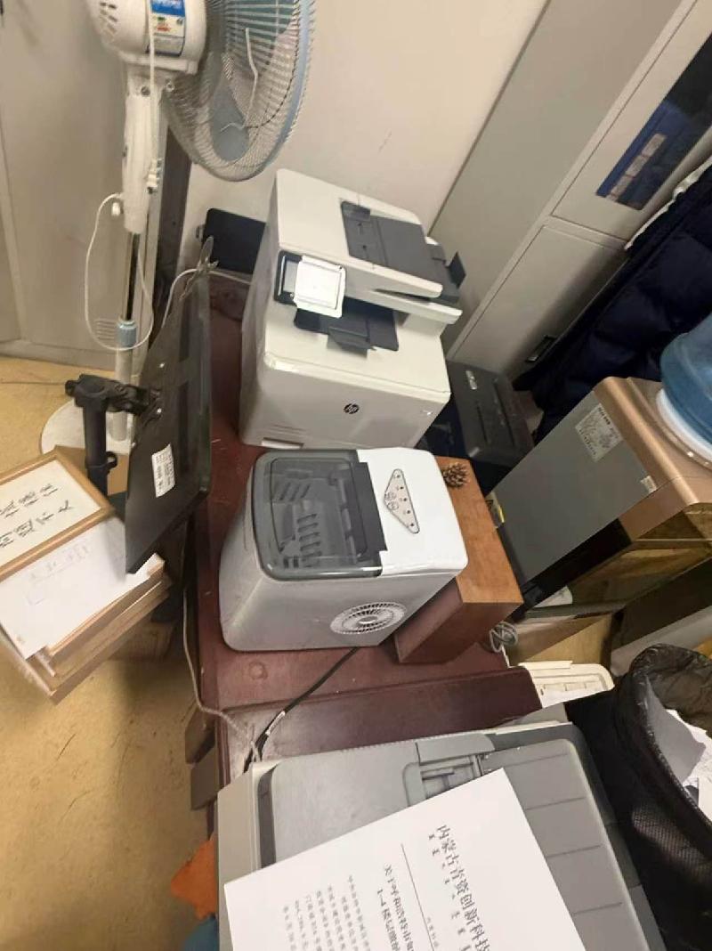 办公电脑、办公桌椅、沙发、打印机等废旧资产转让（内蒙古青资创新科技发展有限公司）(国资监测编号GR2026NM1003718)