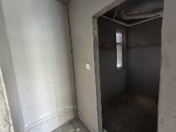 兴安盟乌兰浩特市和平里小区4号楼2单元201室住宅房产转让(国资监测编号GR2026NM1003914)