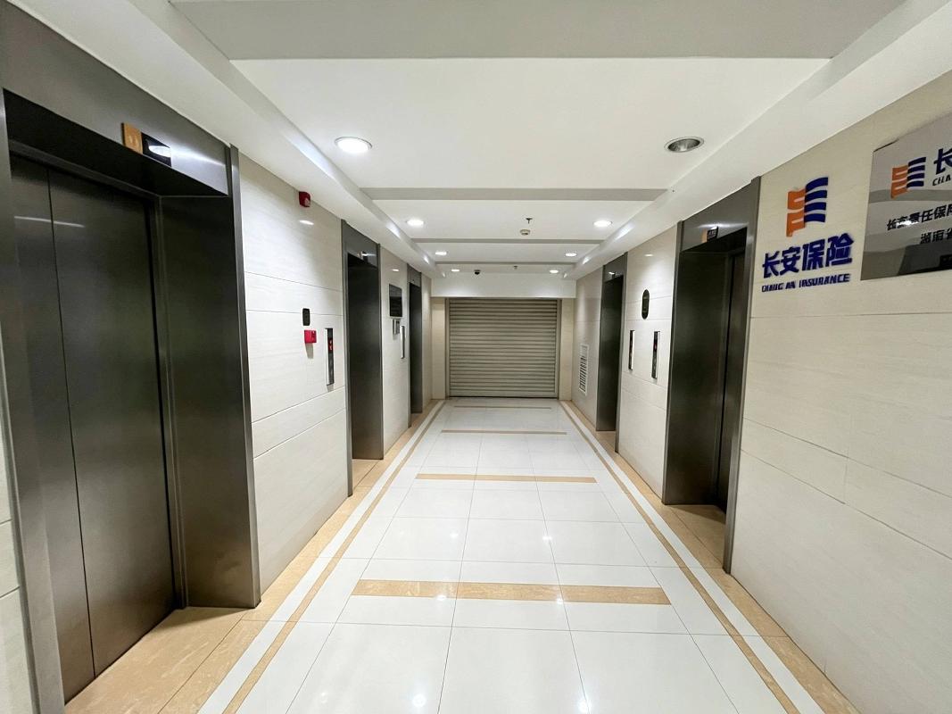 长沙市雨花区芙蓉中路三段569号陆都小区湖南商会大厦22层办公房产及地下负一层、负二层6个地下停车位使用权(国资监测编号GR2026HN1002970)