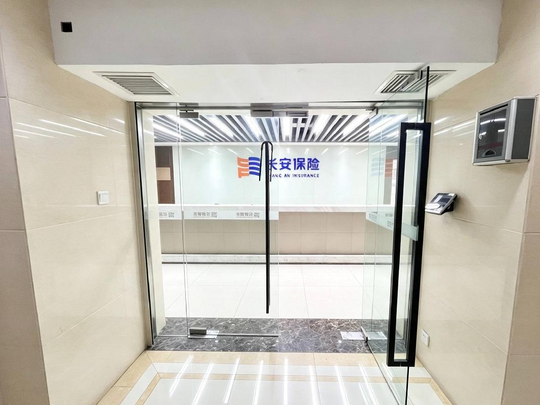 长沙市雨花区芙蓉中路三段569号陆都小区湖南商会大厦22层办公房产及地下负一层、负二层6个地下停车位使用权(国资监测编号GR2026HN1002970)