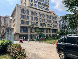 滨江名苑A栋1-6层房产及31个车位招租