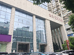 长沙市天心区芙蓉中路三段142号友谊阿波罗大厦11层房产招租(国资监测编号GR2026HN1002974)