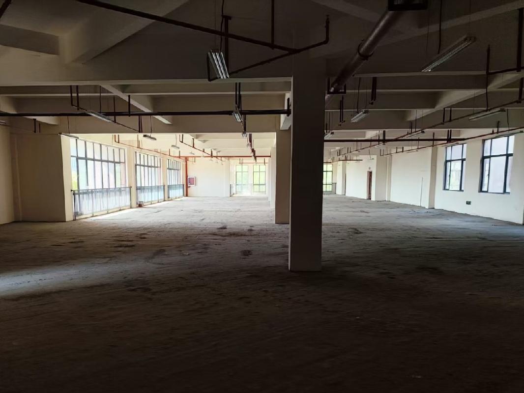 芜湖市弋江区宜瑞府（原清风湾）32#楼211室商业用房出租公告(国资监测编号GR2026AH2002263)