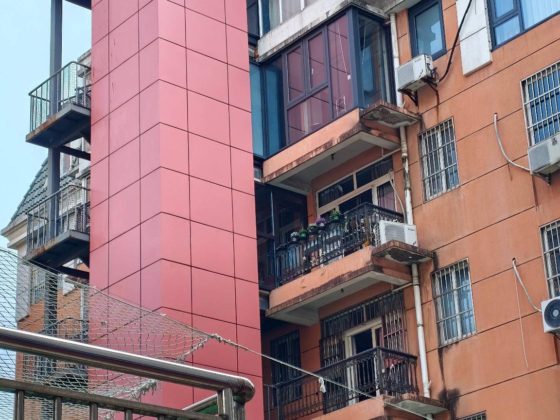 常州市钟楼区丽景花园12幢1-4层（101.102.201.202.301.302.401.402）招租公告
