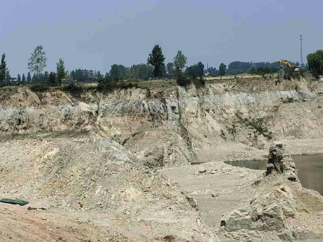[徐州市]新沂市双塘废弃矿山生态修复工程废弃矿山土石料（15万吨）转让项目公告
