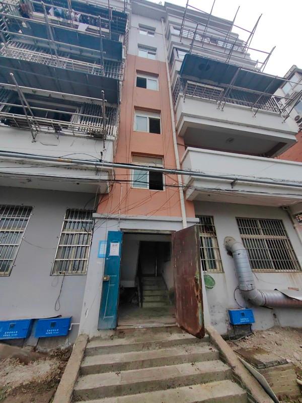 繁昌经济开发区九莲塘安置小区、横山南后街小区等共73套房产整体转让公告(国资监测编号GR2026AH2002279)