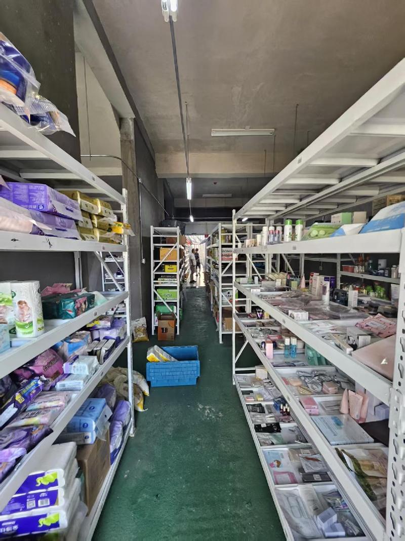 巴彦淖尔市临河区鸥洲假日B区-1号楼102室转让