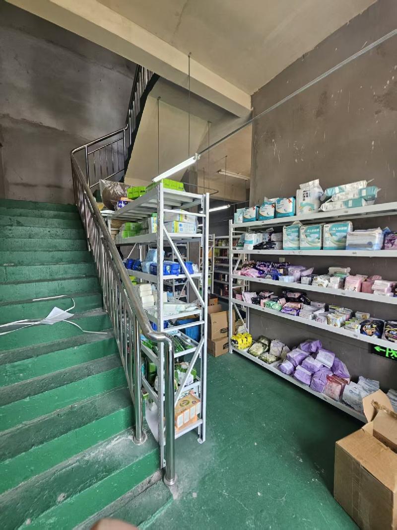 巴彦淖尔市临河区鸥洲假日B区-1号楼101室转让