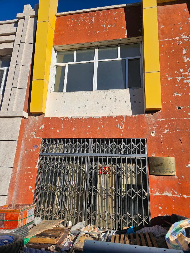 巴彦淖尔市磴口县国际建材城B5号楼117室转让
