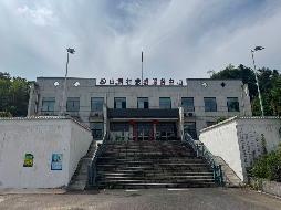 南陵县三里镇山泉村党群服务中心办公楼二层房屋出租公告
