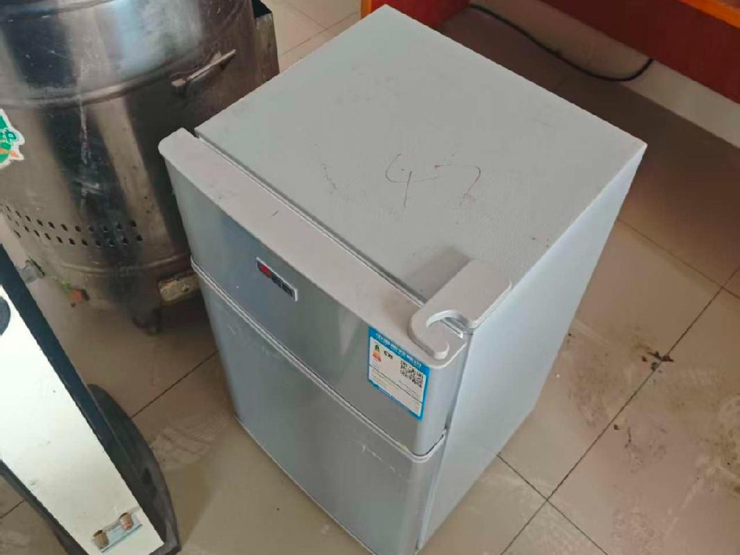 电脑、冰柜、（苏DXB917）尼桑小型普通客车等一批废旧资产转让公告(国资监测编号GR2026JS2003395)
