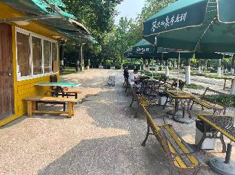 溧阳市104国道南侧、燕山南路西侧（燕山公园游乐场拾翠广场旁场地）招租公告