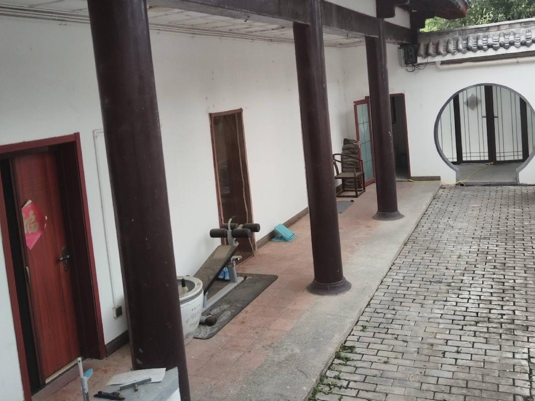 江苏徐州泉山区湖东路中段云龙山盆景园楼下北部房屋招租项目公告(国资监测编号GR2026JS4003425)