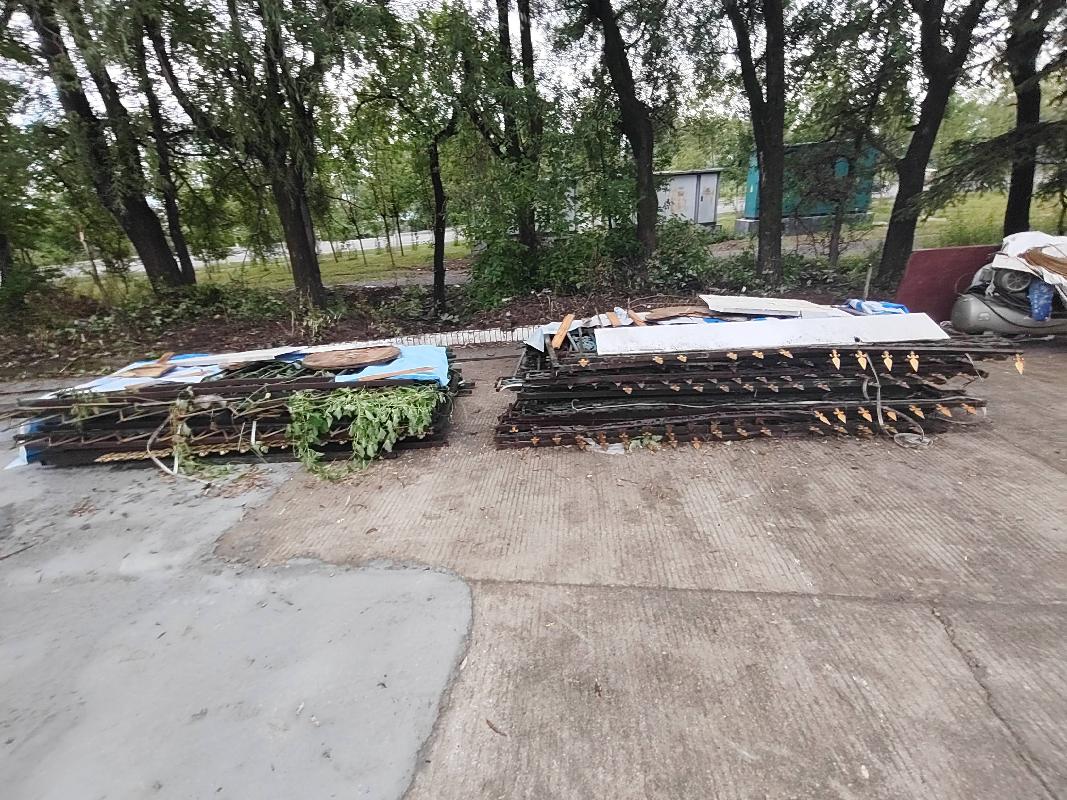鹤岗市东山区人民检察院一批报废栅栏捆绑转让交易公告(国资监测编号GR2026HL2005530)