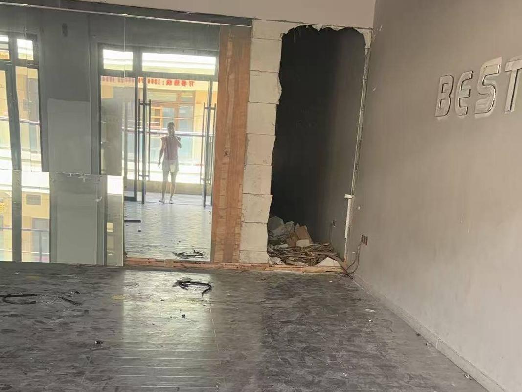 开化县金佰汇广场6幢208室房产公开挂牌招租