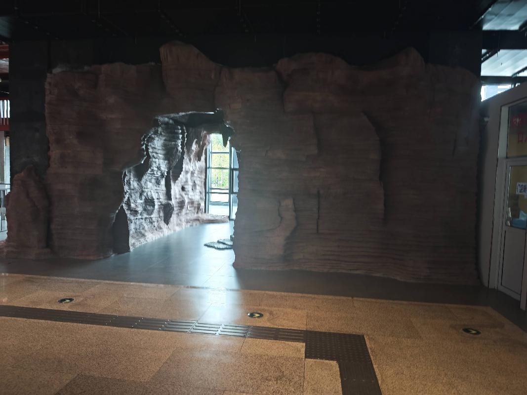 【凤凰磁浮文旅】凤凰古城磁浮站343.48㎡门面(国资监测编号GR2026HN1003076)