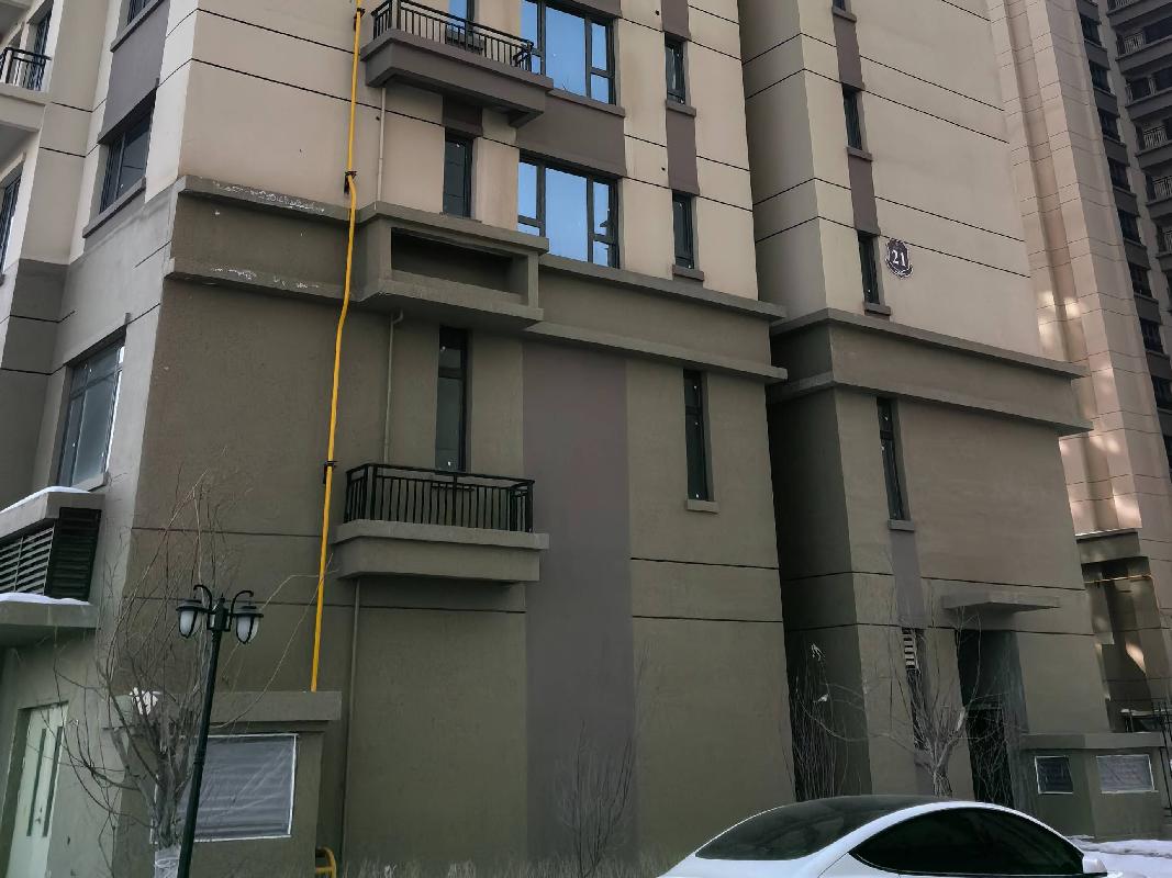 乌鲁木齐高新技术产业开发区(新市区)宁波街99号名门之都小区21#服务型公寓514室-520室、614室-620室、714室-720室、814室-820室（资产包二）(国资监测编号GR2026XJ1001727)