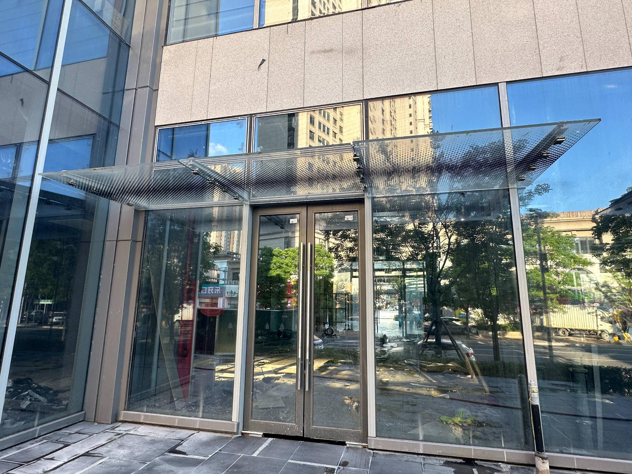 淮安市清江浦区金融中心D区20-127号商铺招租公告