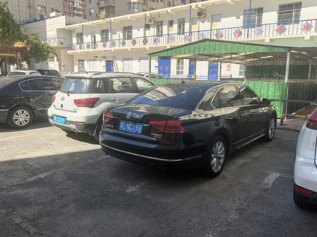 蒙LNC198大众汽车牌SVW71810BU小型轿车1798ml处置