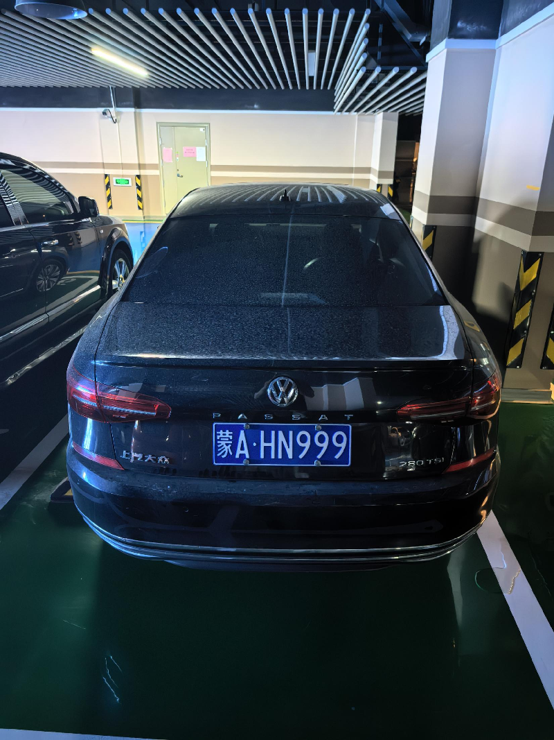 蒙AHN999大众汽车牌SVW71423CT小型轿车1395ml处置