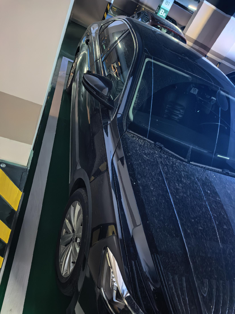 蒙AHN999大众汽车牌SVW71423CT小型轿车1395ml处置