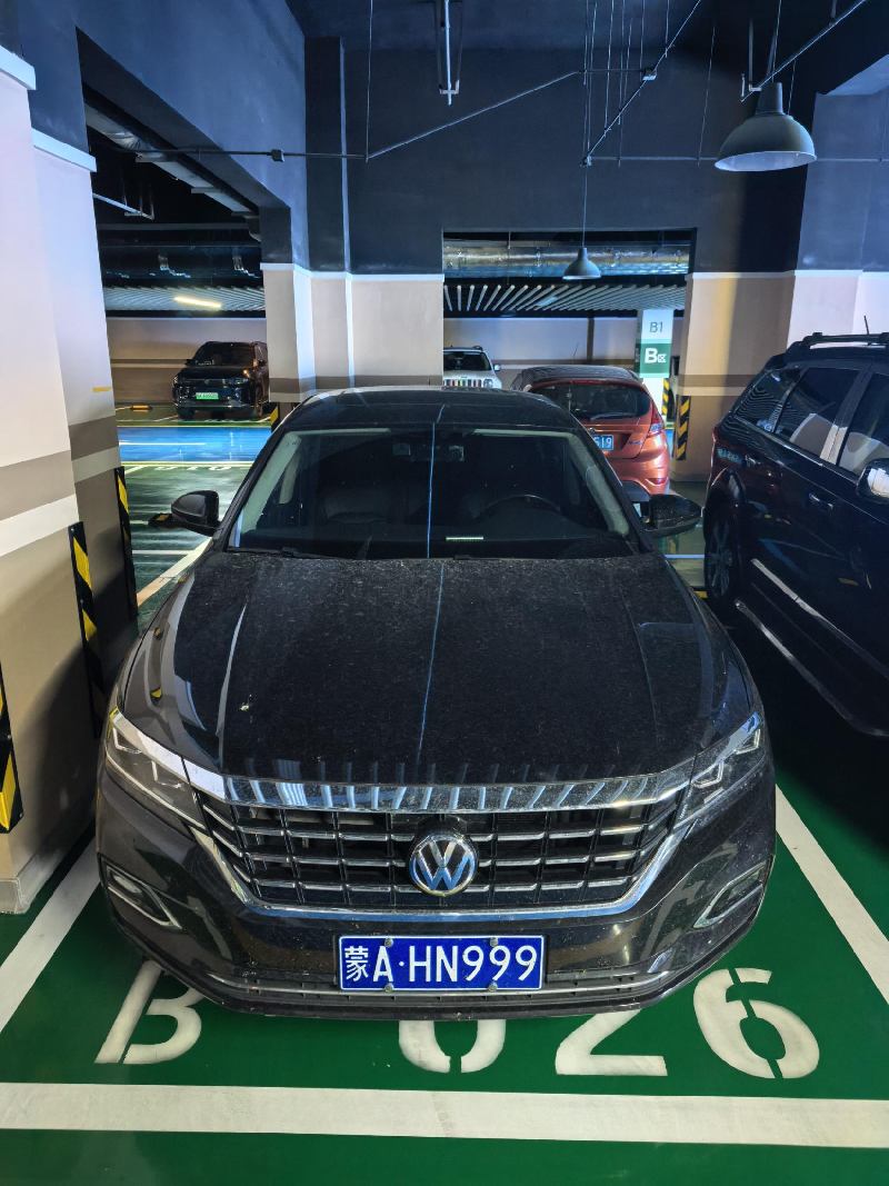 蒙AHN999大众汽车牌SVW71423CT小型轿车1395ml处置
